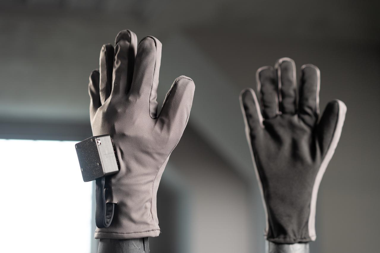 Tactile Data Collection Glove